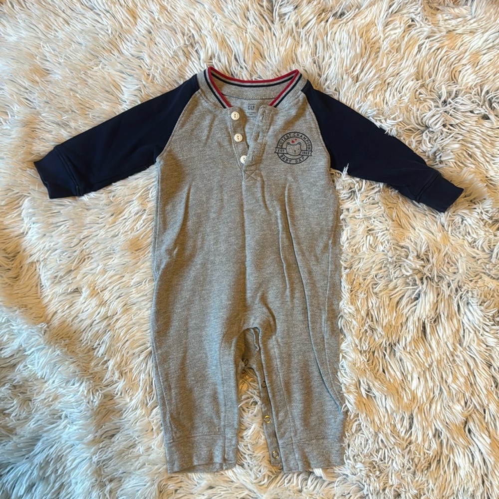 Baby Gap | One Piece | 6-12 Months
